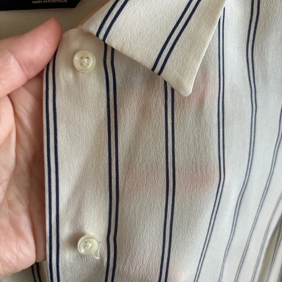 Massimo Dutti Mulberry Silk Button-up Stripe Shirt US4 white navy blue - Picture 5 of 8
